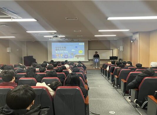 “도심 속 트램 안전히 타는 법”…서울시, 위례선 노면전차 맞춤형 캠페인